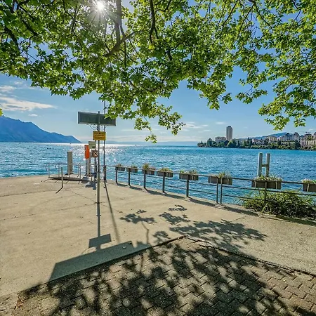 Modern Renaissance - Lakefront