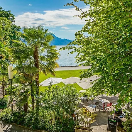 Modern Renaissance – Lakefront