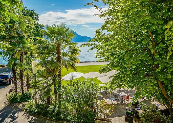 Modern Renaissance – Lakefront